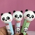 COLA BASTÃO PANDA FOFO - comprar online