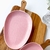 Travessa de Porcelana Rosa Canelada com Cabo - comprar online