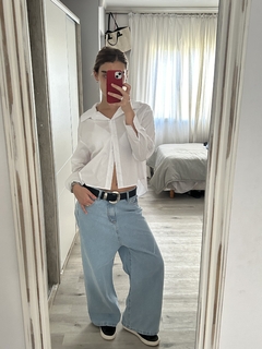 Camisa Corta Blanca en internet