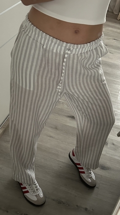 Pantalon Runa Gris en internet