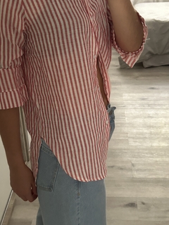 Camisa Rayada Roja en internet