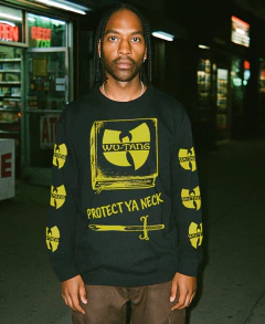 Camiseta Manga Comprida Preta WU TANG CLAN na internet