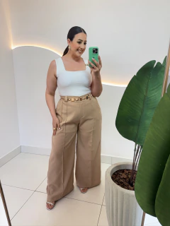 Regata Ariana Suplex Decote Quadrado Bojo e Detalhe Orgânico Plus Size - loja online