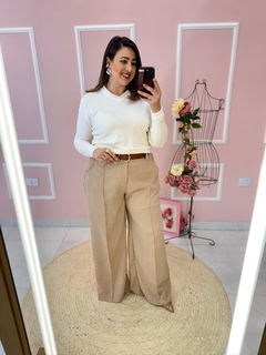 Blusa Ana Plus Size Modal Manga Longa Decote V na internet