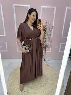 Vestido Plus Size Fluity Manga Curta Liso na internet