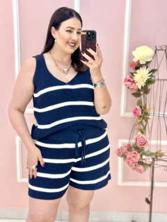 Conjunto Tricot Jasmine Shorts e Regata Listrado Plus Size - Madê Curves