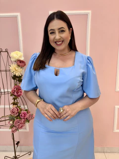 Vestido Clarice Gabardine com Recortes Manga Princesa Fenda Frontal Plus Size - loja online