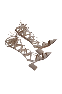 Stuart Weitzman na internet