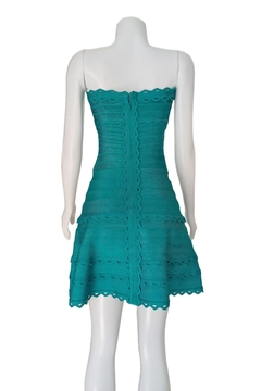 Vestido Hervé Léger na internet