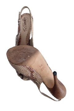 Peep Toe Gucci na internet