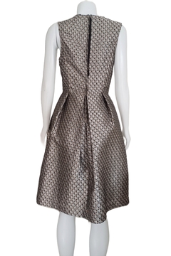 Vestido Max Studio na internet