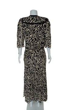 Vestido Bash na internet