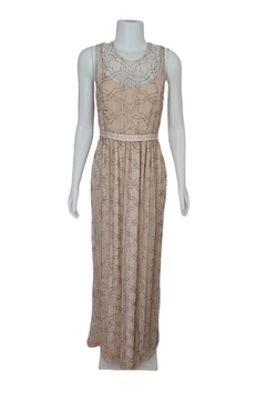 Vestido Needle Thread