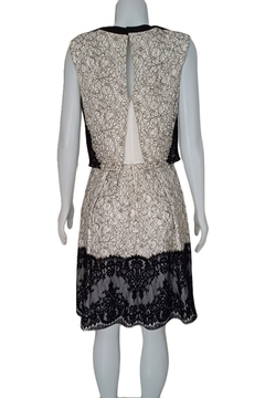 Vestido Karen Millen na internet