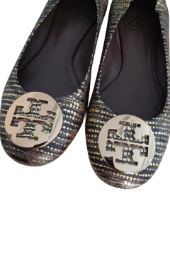 Sapatilha Tory Burch na internet