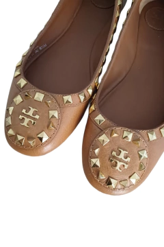 Sapatilha Tory Burch na internet