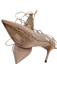 Sapato Jimmy Choo na internet
