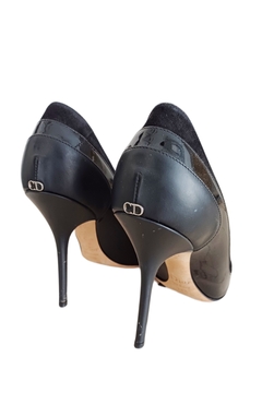 Scarpin Christian Dior na internet
