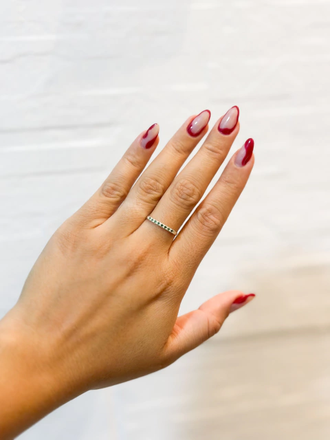 Meia Aliança com zircônia verde Prata925