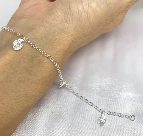 Pulseira com quatro corações zircônia cristal pendente prata 925 - comprar online