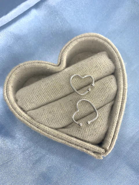 Piercing argola coração liso com pontas arredondadas prata 925