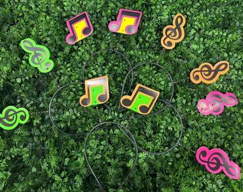 TIARA RASUL C/10 NOTAS MUSICAIS NEON