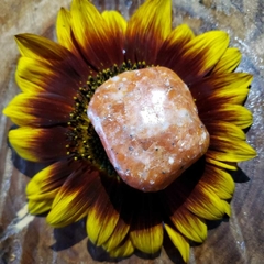 Calcita Laranja Rolada - Alegria e Vitalidade - comprar online