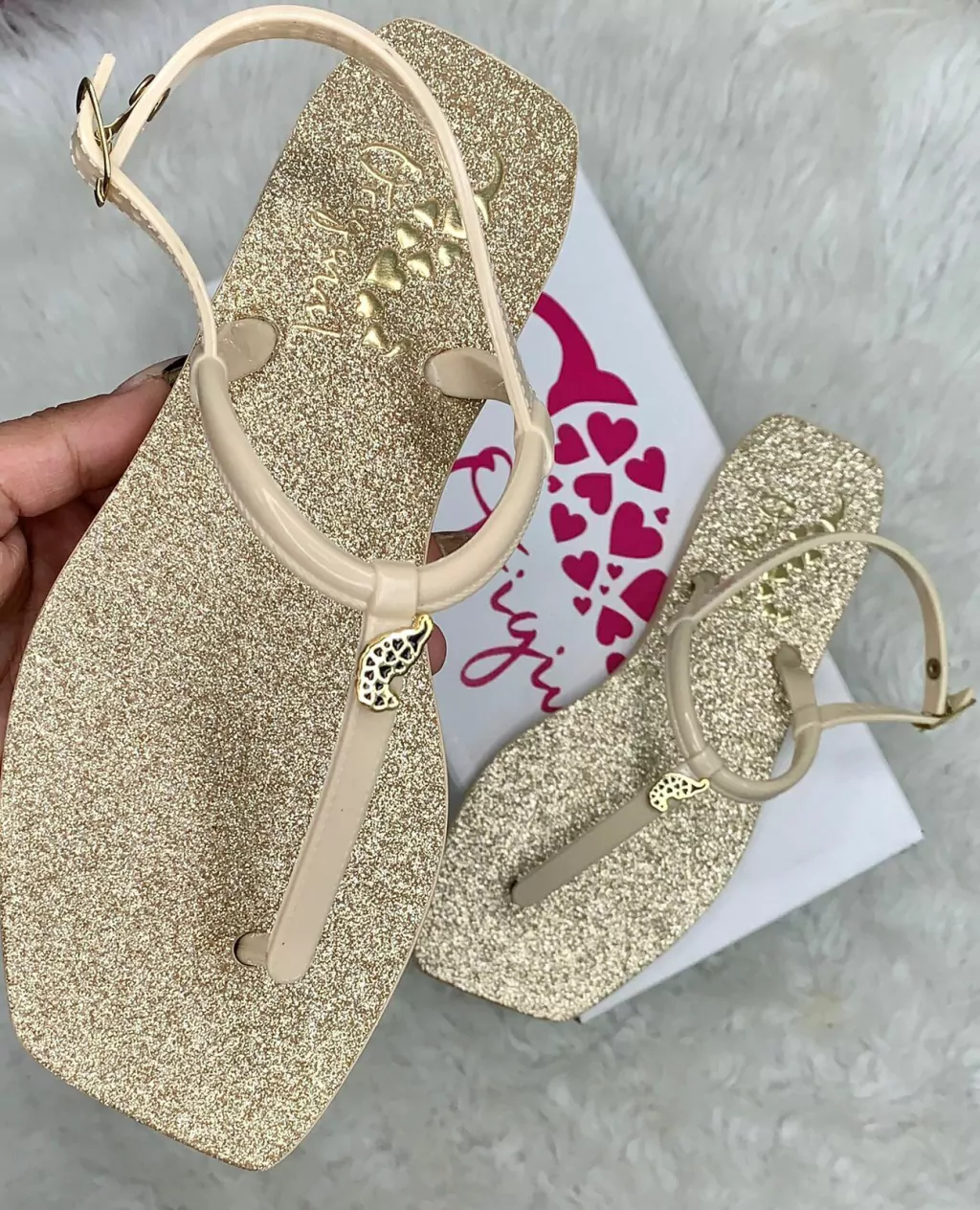 sandália pimenta doce glitter dourado