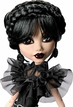 PRÉ ENCOMENDA - Boneca Monster High Wednesday, colecionável Rave'N Wednesday - comprar online