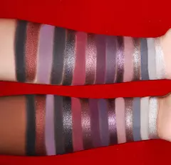 PRÉ ENCOMENDA, envio em até 45 dias - Paleta Sombras "Crazy In Love" da Chucky x Glamlite - comprar online