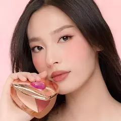 PRÉ ENCOMENDA - Paleta de pó Iluminador e Blush X Charlotte Tilbury - EDIÇÃO LIMITADA
