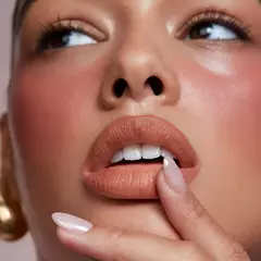 PRÉ ENCOMENDA - Silky Lip Crème - PATRICK TA na internet