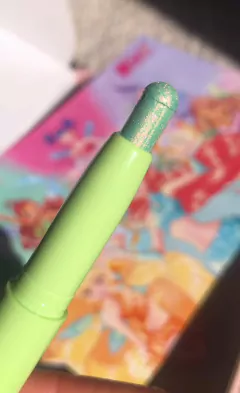 PRÉ ENCOMENDA, envio em até 45 dias - Sombra Cremosa Winx Club - ColourPop - loja online