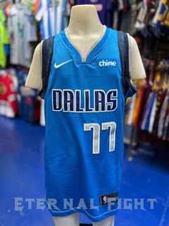 CAMISETA NBA DALLAS MAVERICKS N°77 CELESTE NIÑOS - comprar online