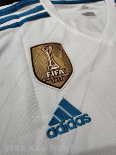 CAMISETA FUTBOL RETRO OFICIAL REAL MADRID 2018 en internet
