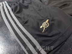 KIT FUTBOL ARSENAL ALTERNATIVA 2023 NIÑO - tienda online