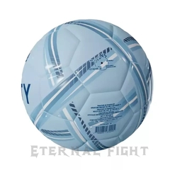 PELOTA DE FUTBOL MANCHESTER CITY DRIBBLING ESTADIOS N°5 - eternalfightdeporte