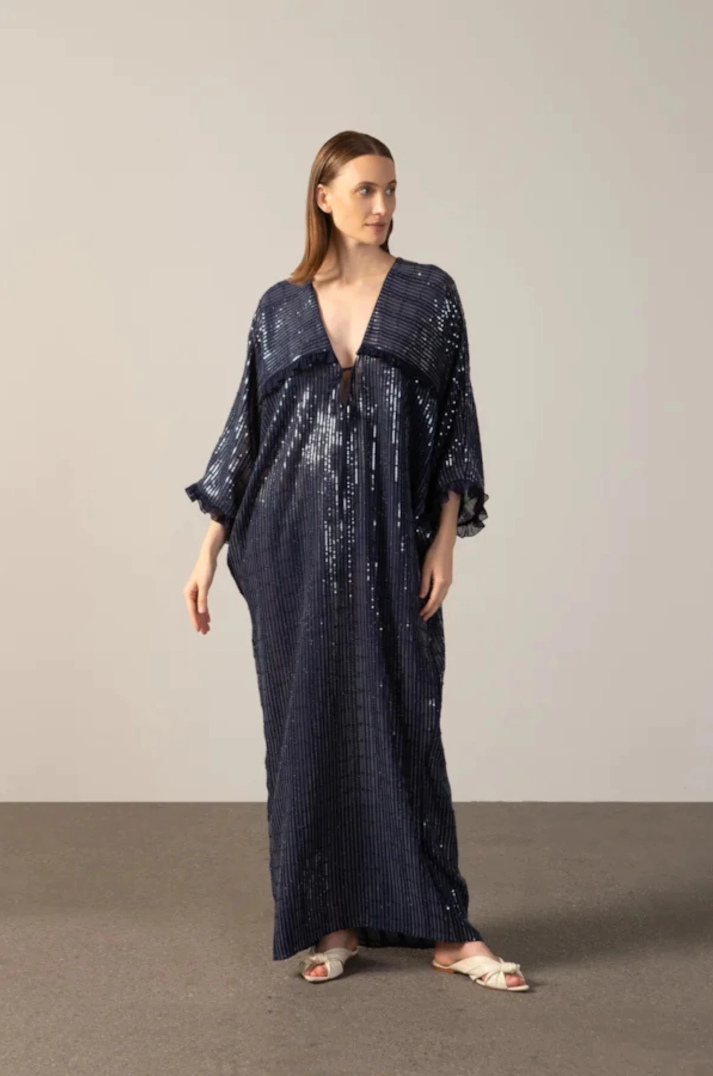 KAFTAN LONGO PAETÊ MARINHO ADRIANA DEGREAS