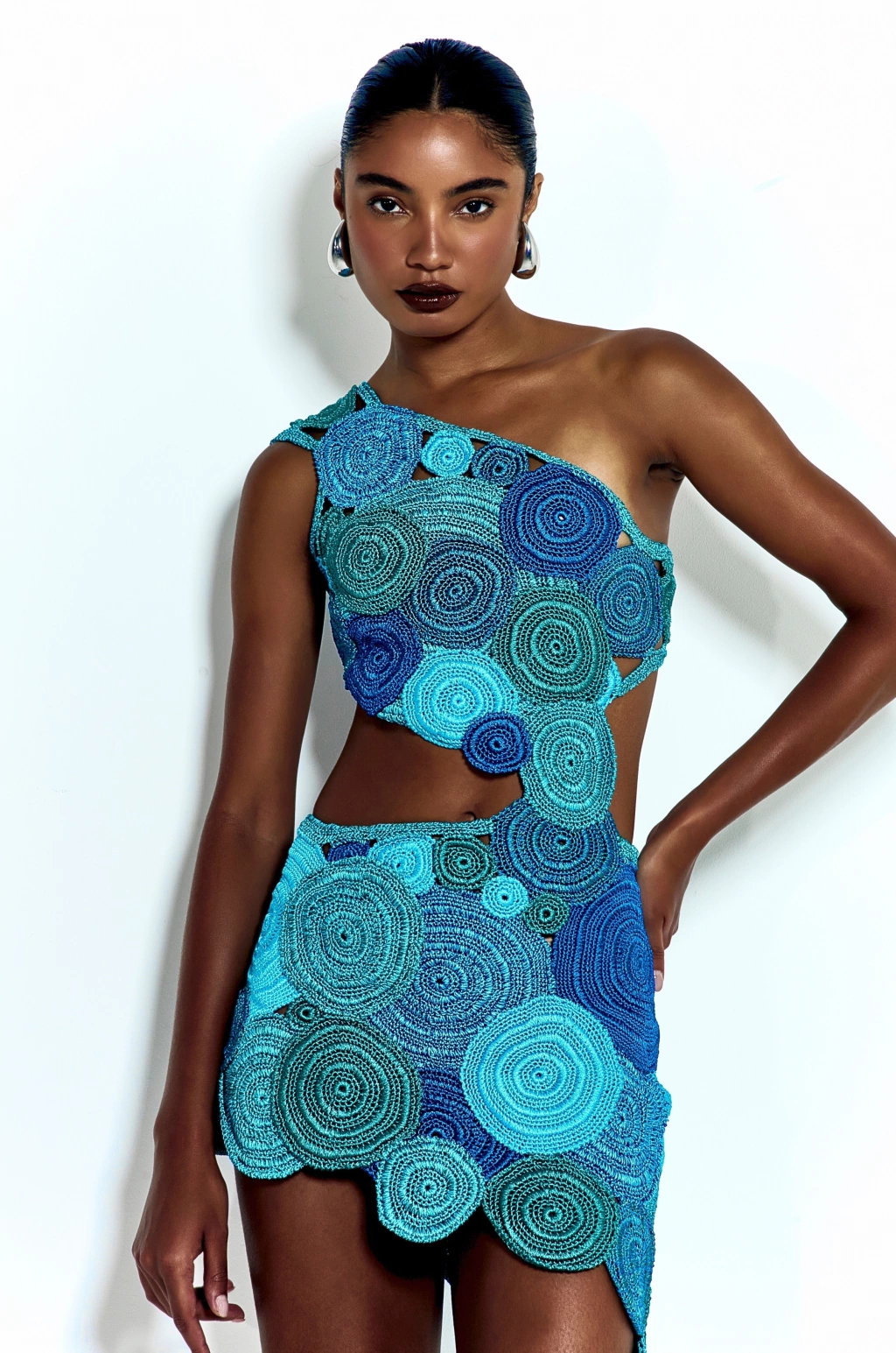 VESTIDO CURTO ARPOADOR AZUL E VERDE AMMI
