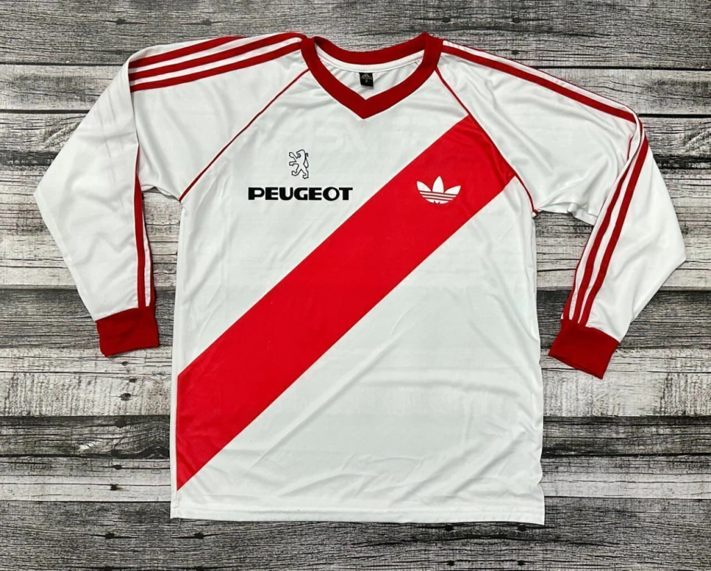 Camiseta Manga Larga Retro Titular 1988