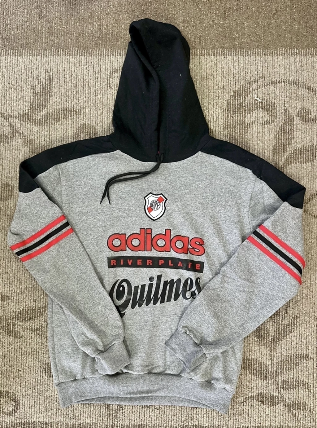 Buzo Retro River Plate 1997