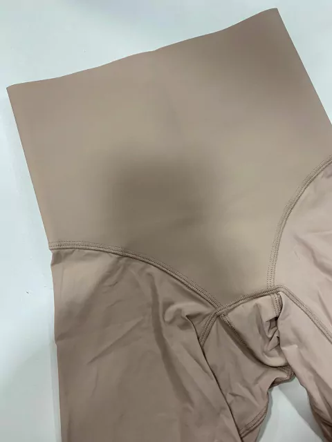 Bermuda Longa Cintura Alta Invisível Fit Nayane