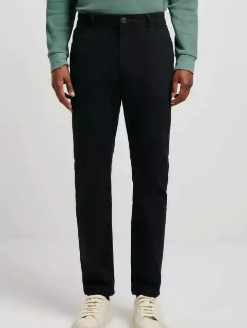 Calça Básica Masculina Slim Em Sarja Hering
