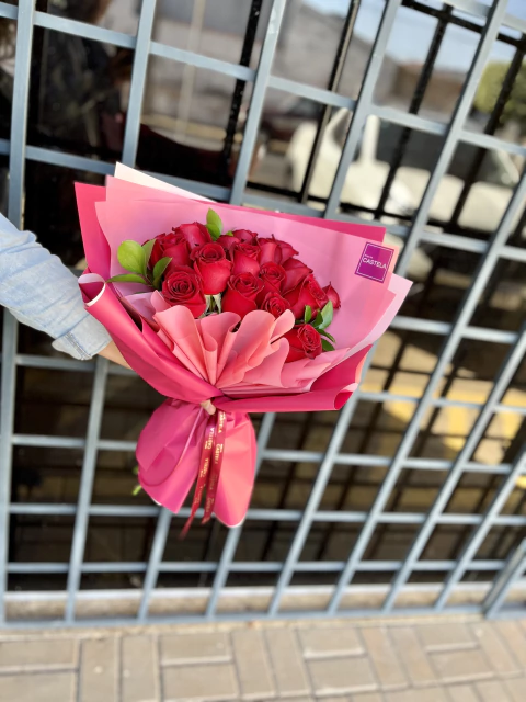 Buquê de Rosas 12 Botões - comprar online