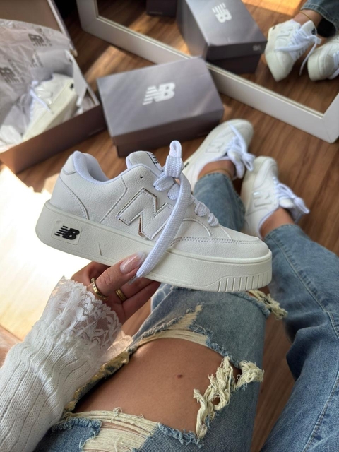 Tênis New Balance CT 303 - comprar online
