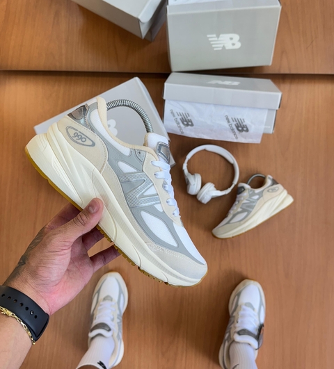 Tênis New Balance 990 Nude - comprar online