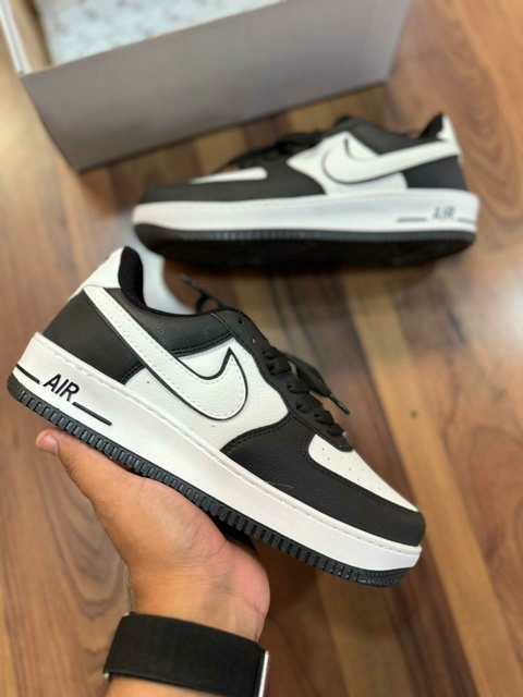 Tênis Air Force Panda