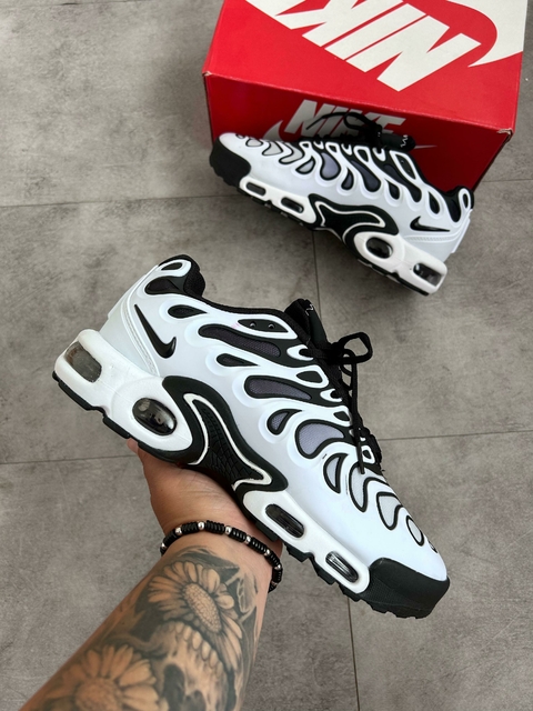 Tênis Max TN Plus Black White