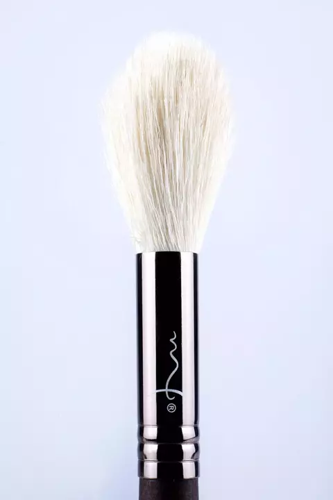 Brocha Grande Cónica 1703 - MF Cosmetics