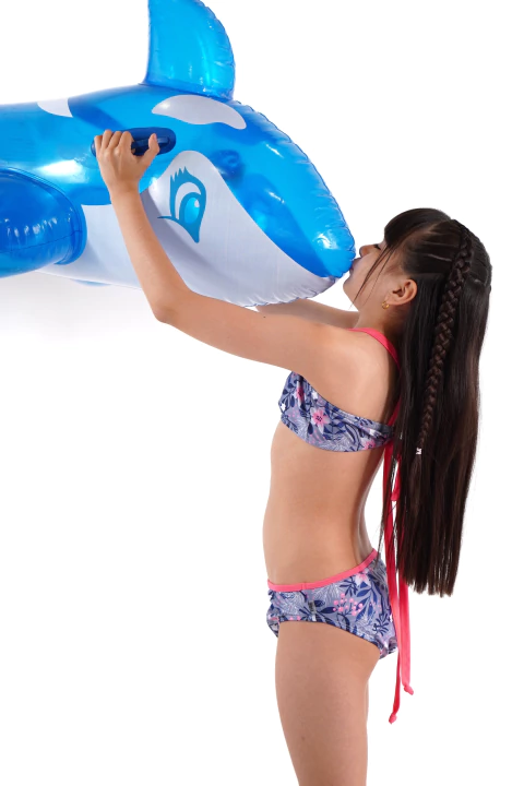 KINNI SASHA FLORES GRIS - comprar online